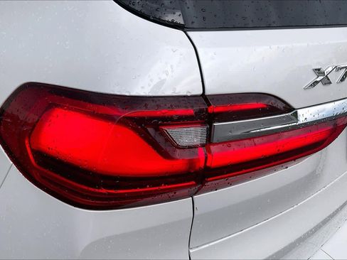 Used 2020 BMW X7 xDrive40i w/ Executive Package AWD/4WD image 27