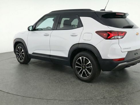 Used 2025 Chevrolet TrailBlazer LT image 6