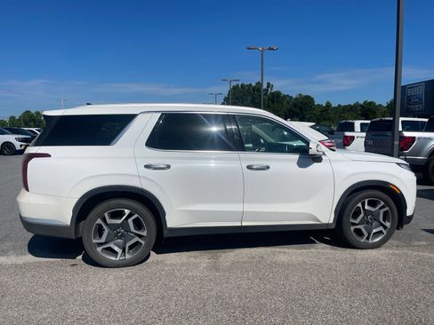 Used 2025 Hyundai Palisade Limited FWD image 6