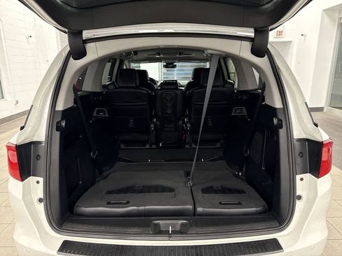 Used 2023 Honda Odyssey Touring image 11