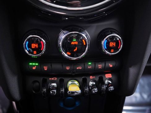 Used 2024 MINI Cooper SE image 11