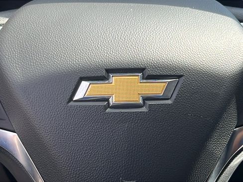 Used 2024 Chevrolet Equinox LT FWD image 17