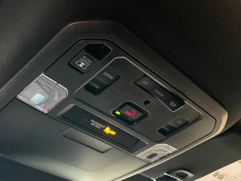 New 2025 Toyota Tacoma TRD Off-Road image 29