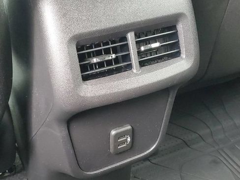 Used 2024 Chevrolet Equinox LS w/ LS Convenience Package FWD image 10
