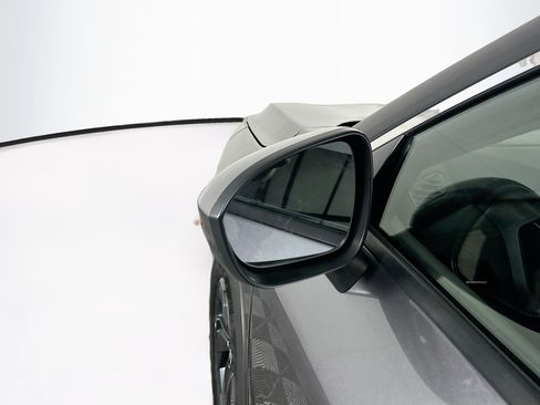 Used 2025 Nissan Rogue SV AWD/4WD image 16