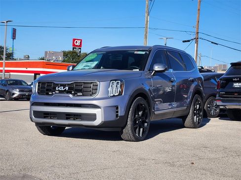 New 2025 Kia Telluride S image 2
