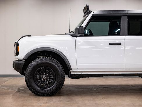 Used 2023 Ford Bronco Wildtrak AWD/4WD image 23