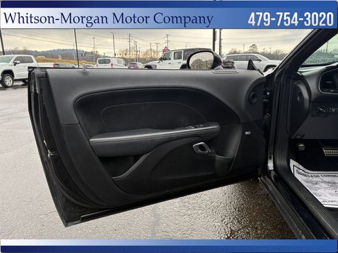 Used 2015 Dodge Challenger SXT Plus image 16