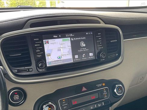 Used 2019 Kia Sorento EX w/ EX Touring Package image 10