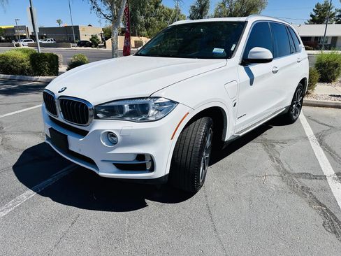 Used 2017 BMW X5 xDrive40e image 2