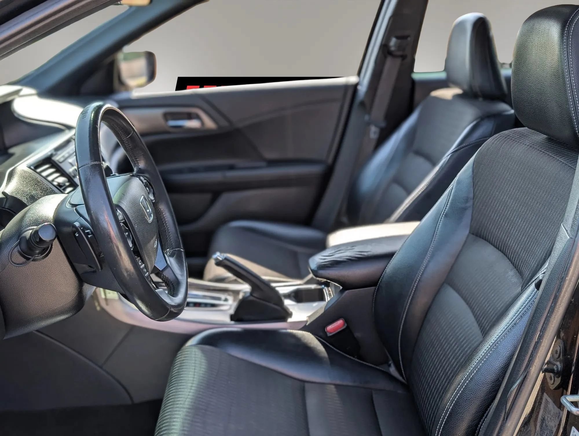 Used 2016 Honda Accord Sport image 12