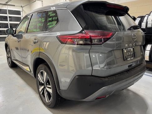 Used 2023 Nissan Rogue SL image 9