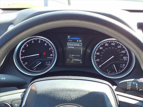 Used 2024 Toyota Camry LE image 11