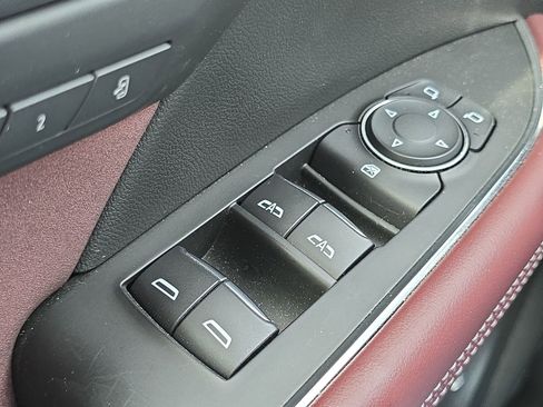 Used 2024 Buick Envision Sport Touring image 13