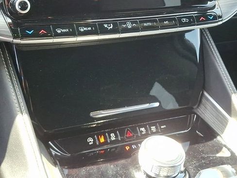 Used 2023 Jeep Wagoneer L Series III RWD image 15