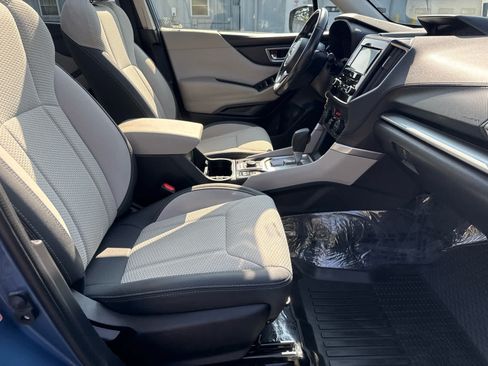 Used 2019 Subaru Forester Premium w/ All-Weather Package AWD/4WD image 12