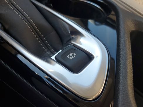 Used 2021 Buick Encore GX Essence w/ Experience Buick Package image 28