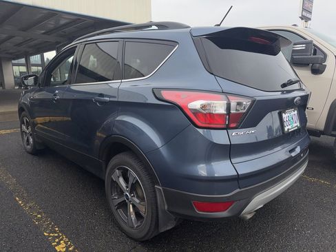 Used 2018 Ford Escape SEL image 2