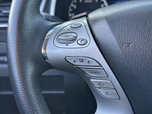 Used 2018 Nissan Murano S image 38