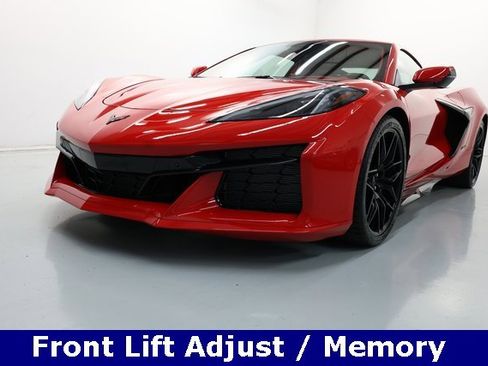 Used 2025 Chevrolet Corvette Z06 image 11
