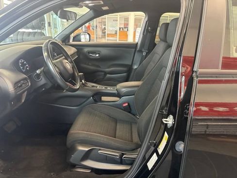 Used 2025 Honda HR-V Sport image 32