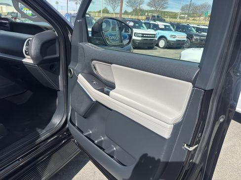 Certified 2025 Ford Expedition Max Active AWD/4WD image 31