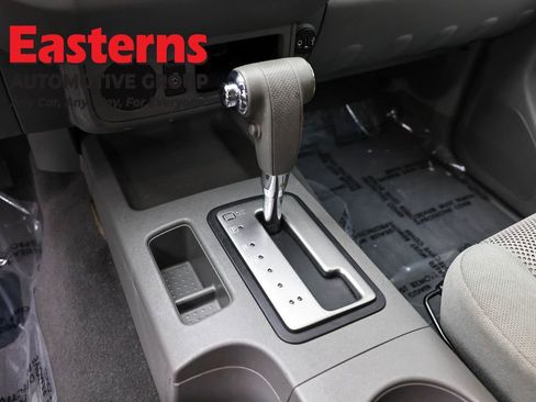 Used 2019 Nissan Frontier SV image 13