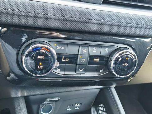 New 2026 Chevrolet TrailBlazer LT w/ Convenience Package FWD image 20