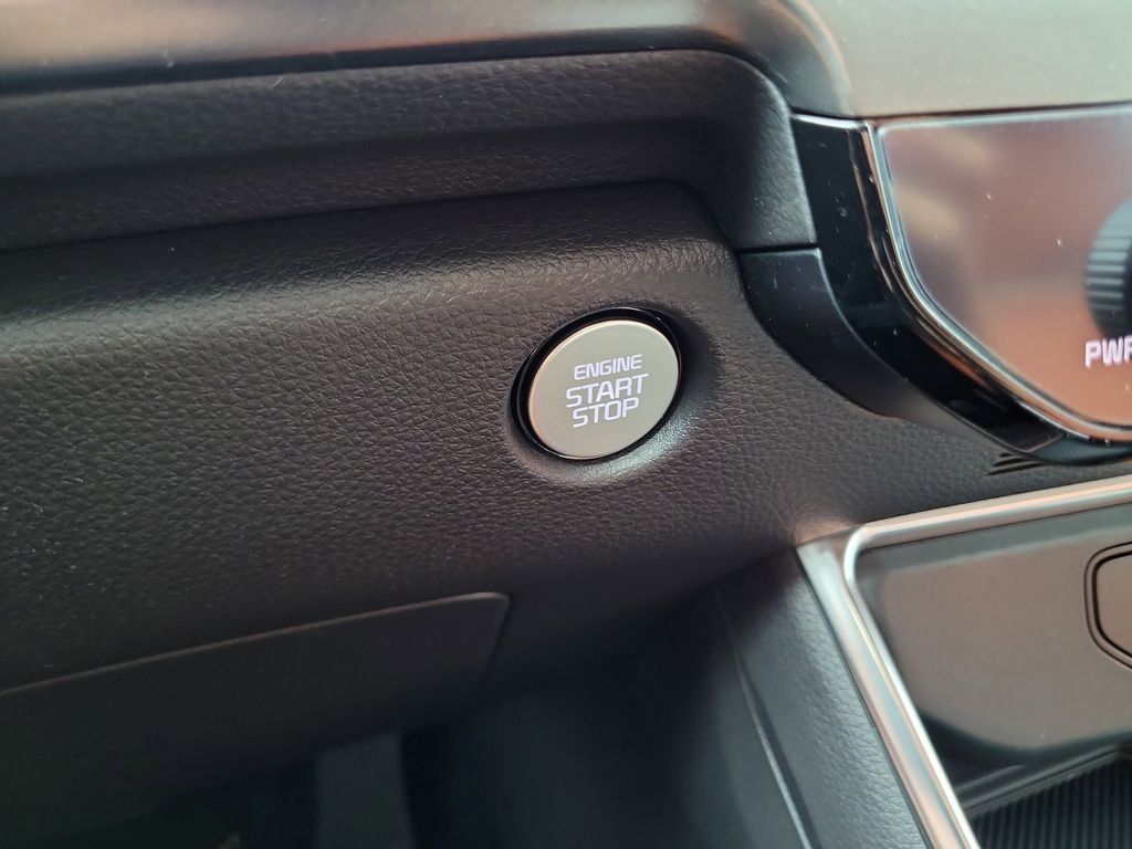 New 2026 Kia Carnival SX w/ SX Dark Edition Package FWD image 34