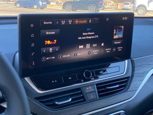 New 2025 Nissan Altima 2.5 SV w/ SV Premium Package image 19