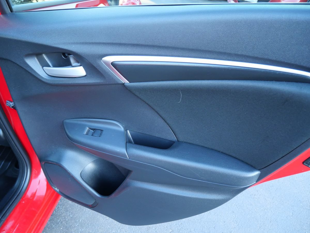 Used 2015 Honda Fit LX image 30
