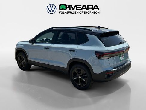 New 2026 Volkswagen Taos SE AWD/4WD image 3
