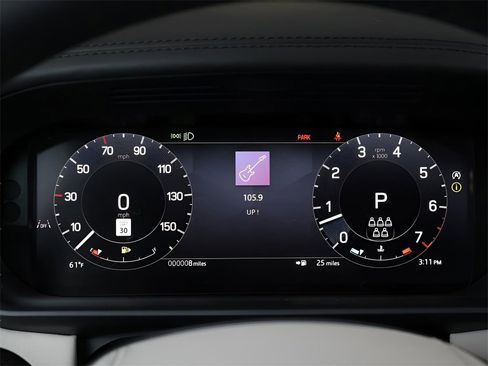 New 2025 Land Rover Discovery Metropolitan Edition image 63