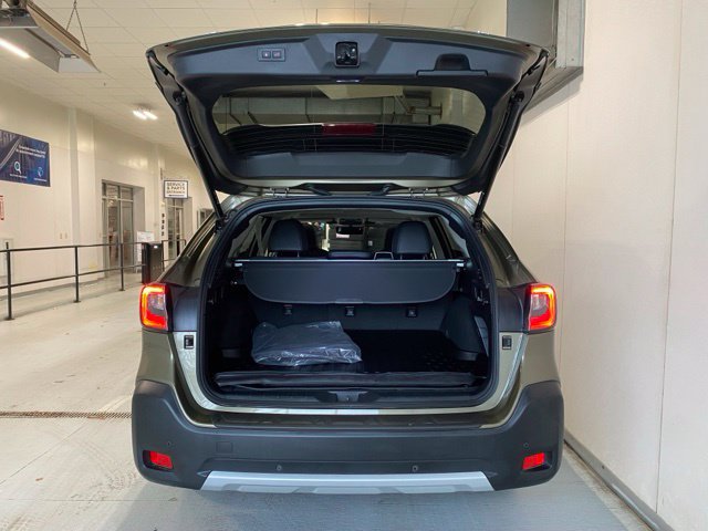 Used 2024 Subaru Outback Limited AWD/4WD image 7