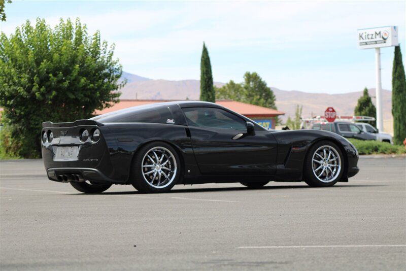 Used 2007 Chevrolet Corvette Coupe RWD image 5