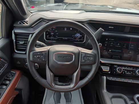 Used 2024 GMC Sierra 3500 Denali Ultimate image 18