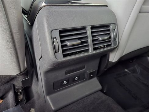 Used 2024 Land Rover Range Rover Velar Dynamic SE image 13