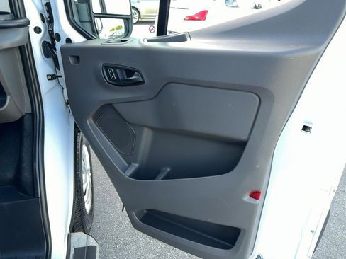 Used 2024 Ford Transit 250 Low Roof w/ Exterior Upgrade Package RWD image 16