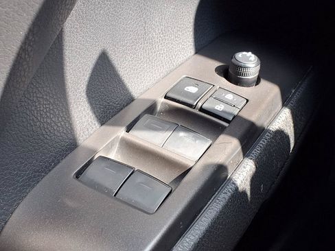 Used 2024 Toyota Camry SE FWD image 20