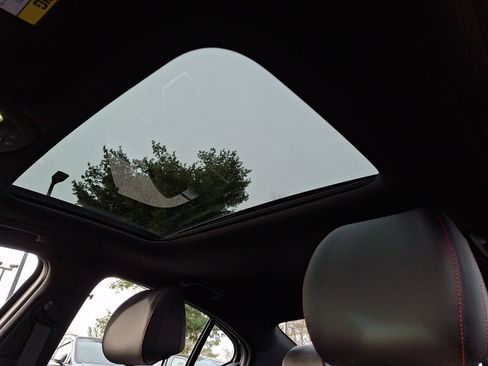 Certified 2024 Genesis G70 2.5T w/ Sport Prestige Package image 21