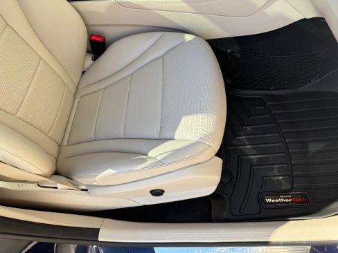 Used 2018 Mercedes-Benz GLC 300 4MATIC image 14
