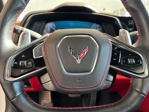 Used 2022 Chevrolet Corvette Stingray w/ Z51 Performance Package image 17