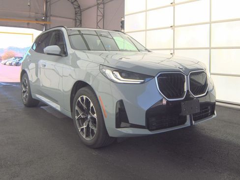 Used 2026 BMW X3 xDrive30i AWD/4WD image 5