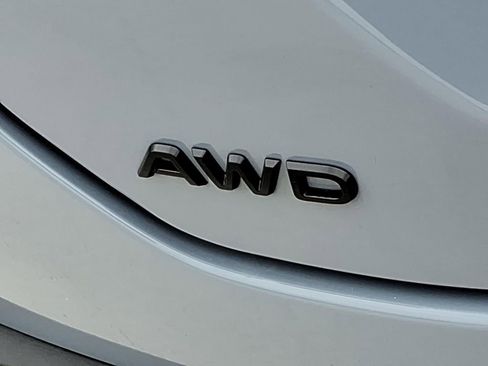 Used 2025 Honda Pilot Elite image 11