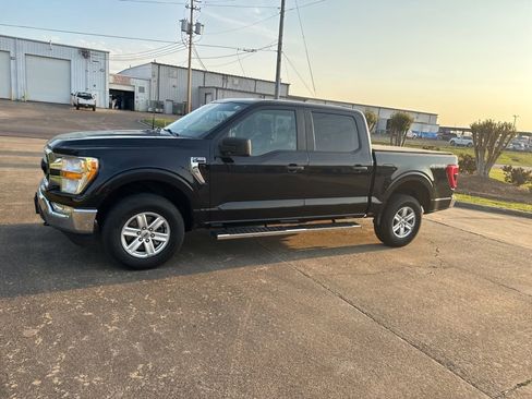Used 2021 Ford F150 XLT image 7