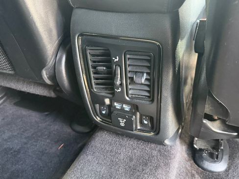 Used 2018 Jeep Grand Cherokee High Altitude RWD image 38