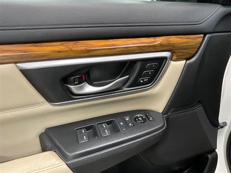 Used 2017 Honda CR-V Touring image 24