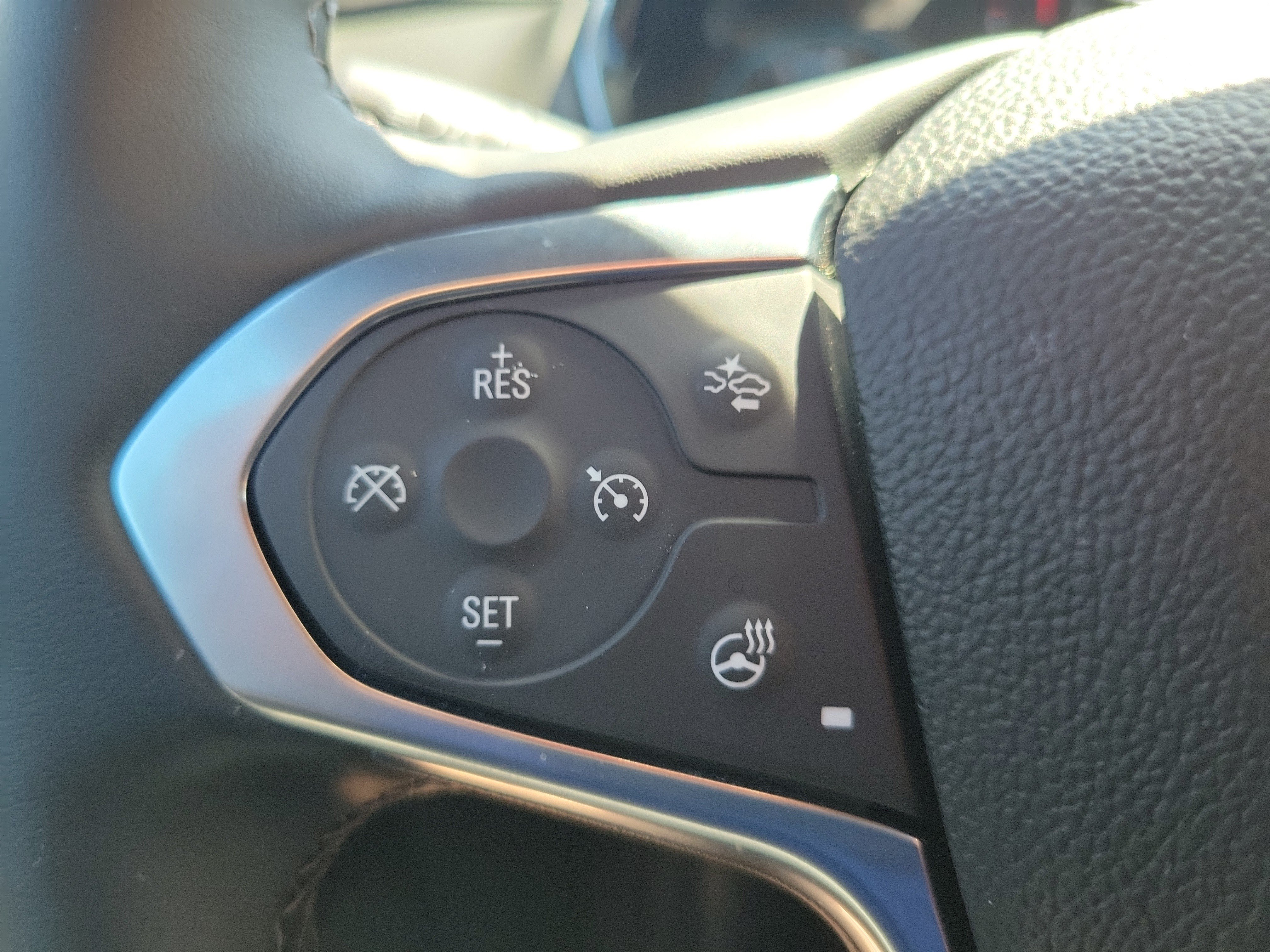 Used 2023 Chevrolet Traverse RS AWD/4WD image 20