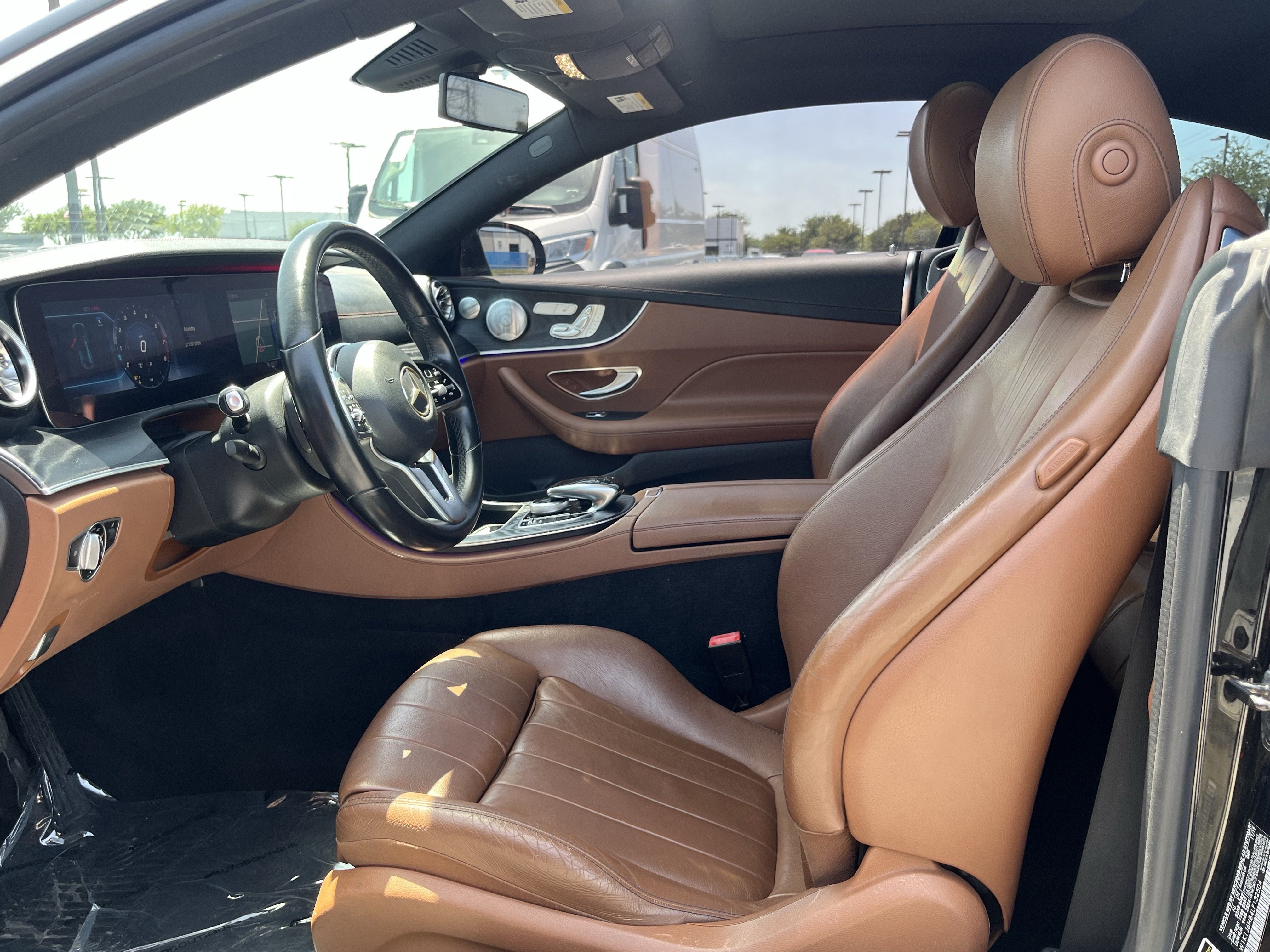 Used 2020 Mercedes-Benz E 450 Coupe image 3