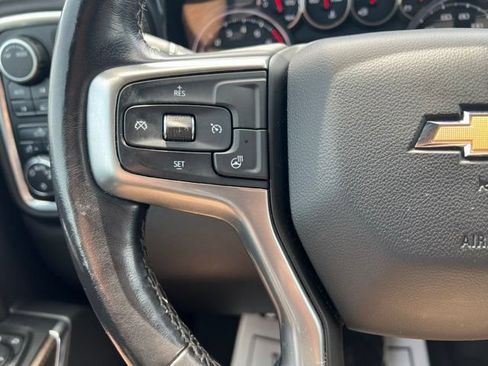 Used 2021 Chevrolet Silverado 1500 LT AWD/4WD image 32